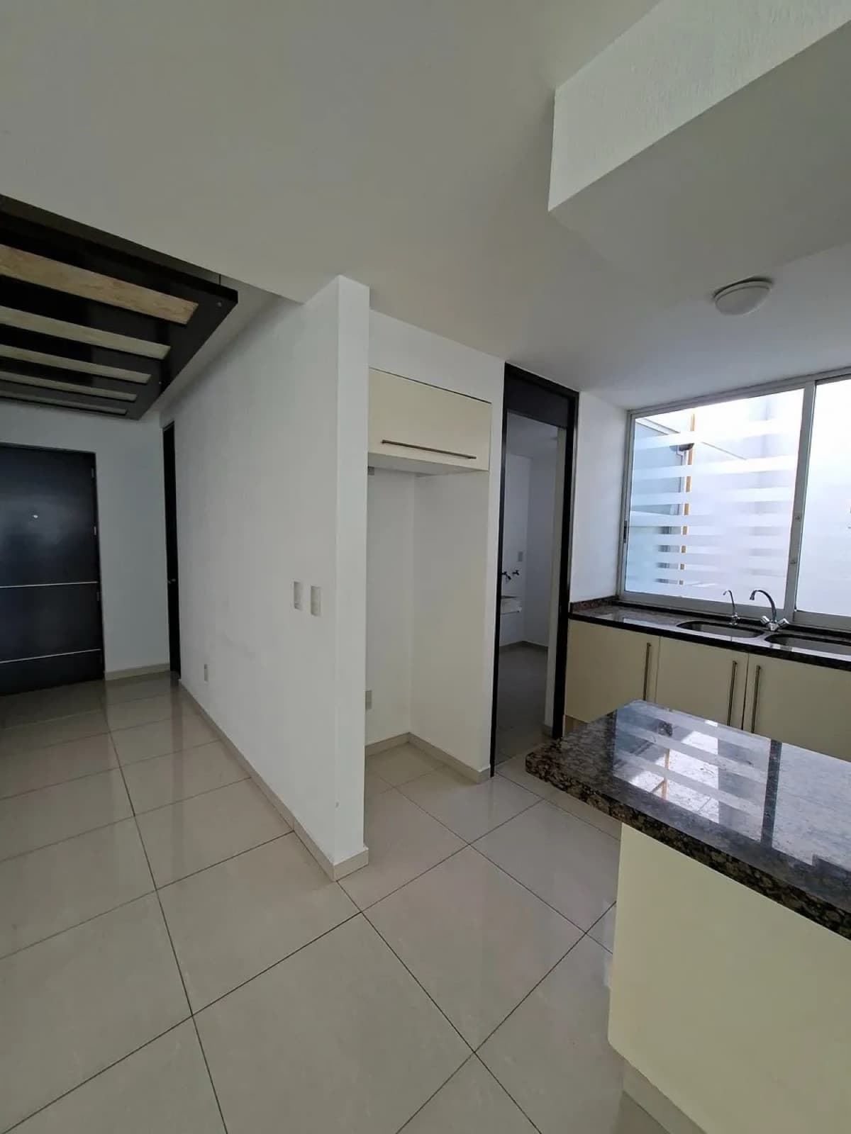 Apartment - Del Valle Centro