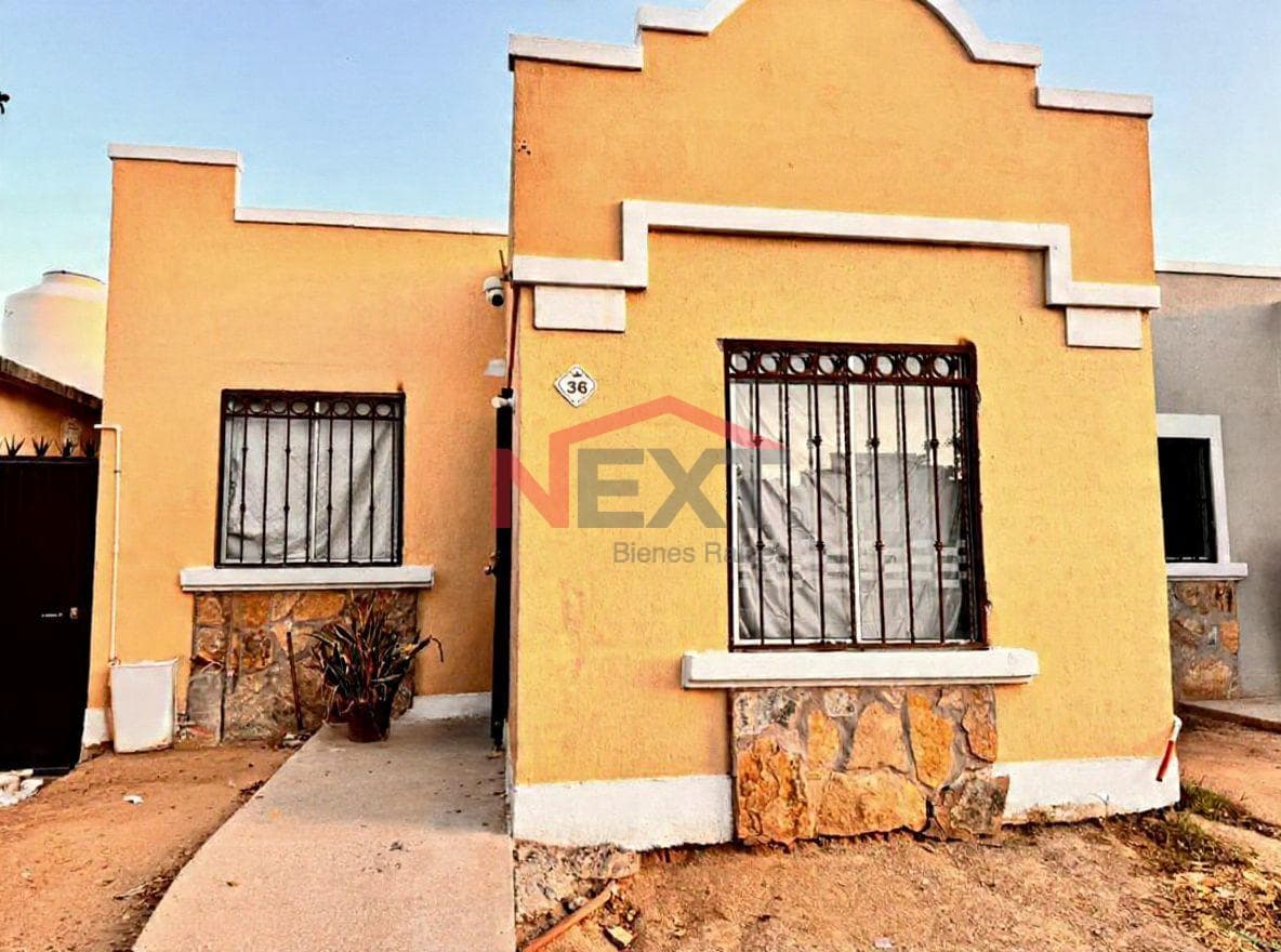 HOUSE FOR SALE IN PUERTA DEL REY