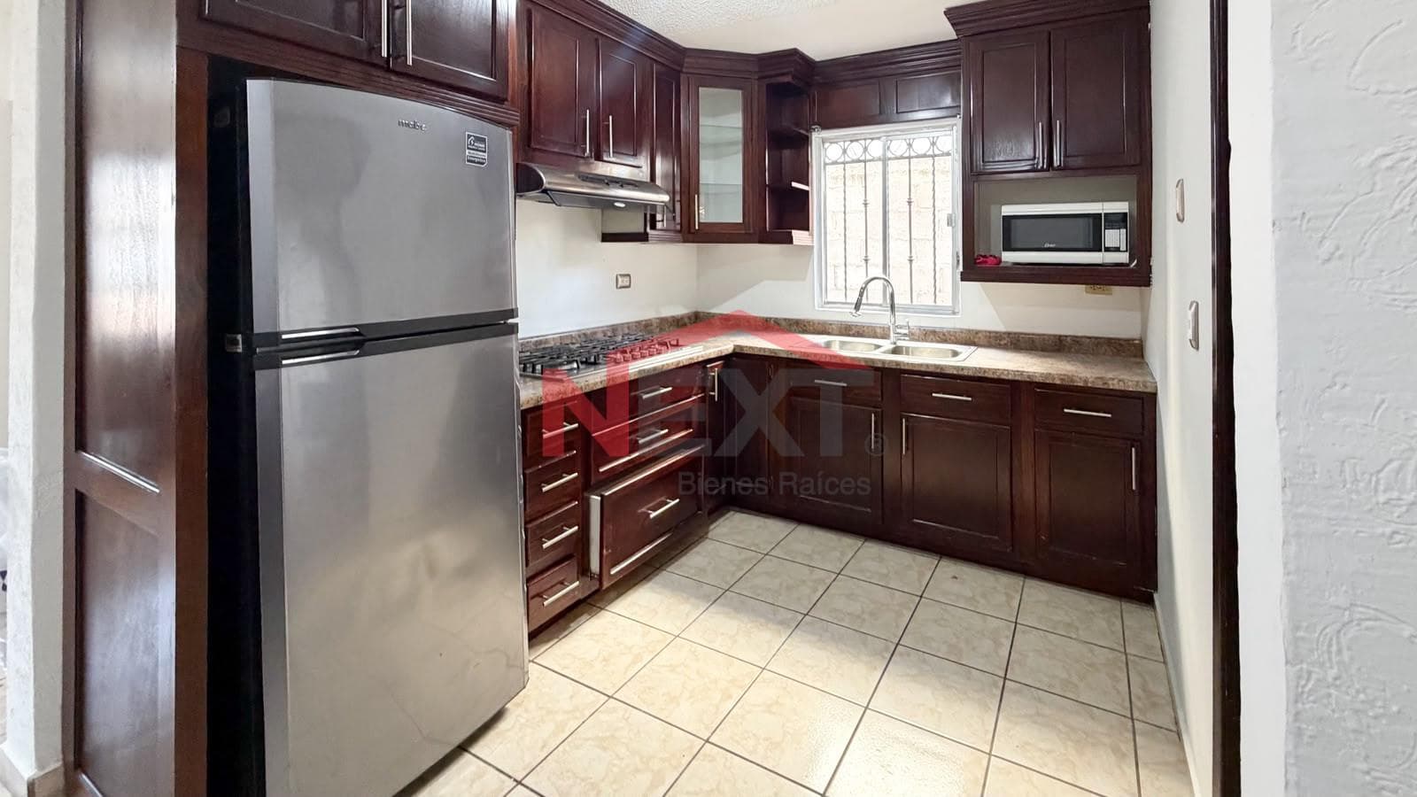 HOUSE FOR RENT IN PUERTA REAL
