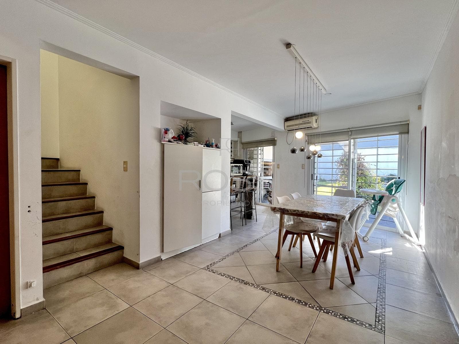 4-room house with 3 bedrooms, a suite, and a garden with a pool and barbecue | Garage | Castelar