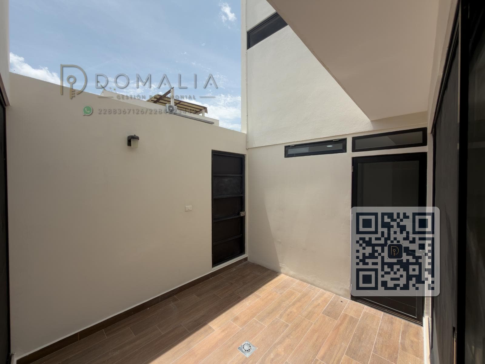 House for sale · 3 bedrooms · Two street-facing sides · 90 m² rooftop terrace · Monte Magno, Xalapa