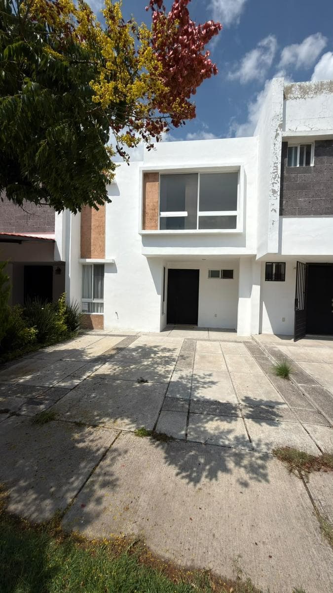 3-Bedroom House in Cordilleras