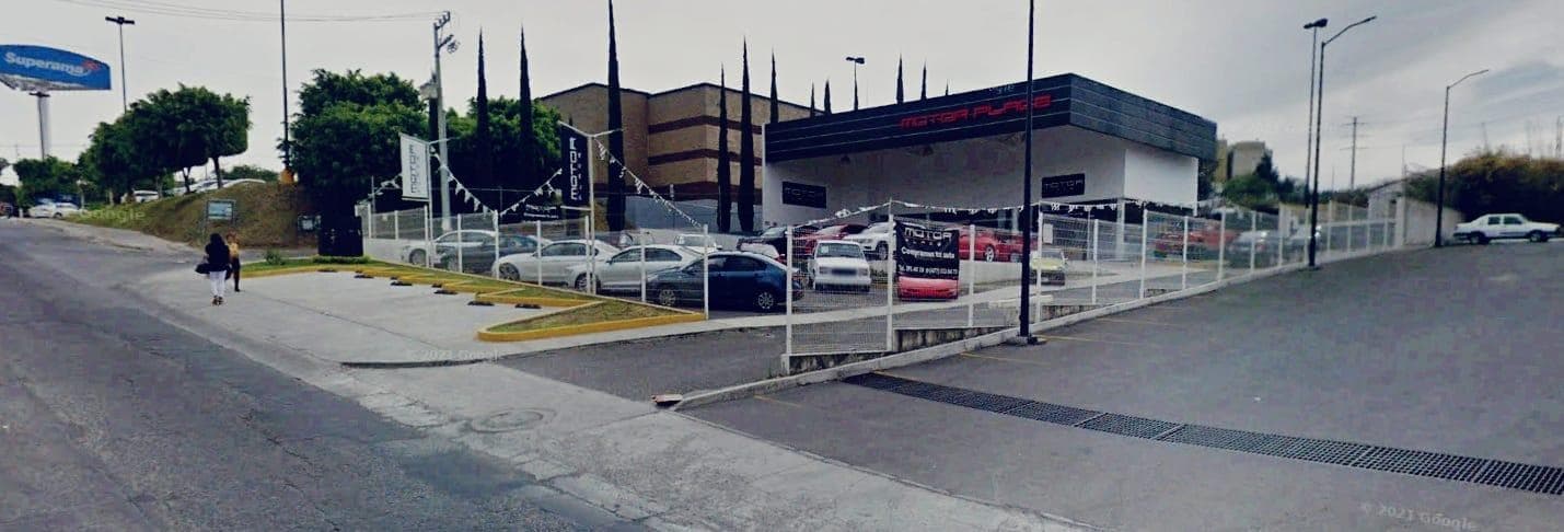 Commercial Space with an area of 1,500 m2 on López Sanabria