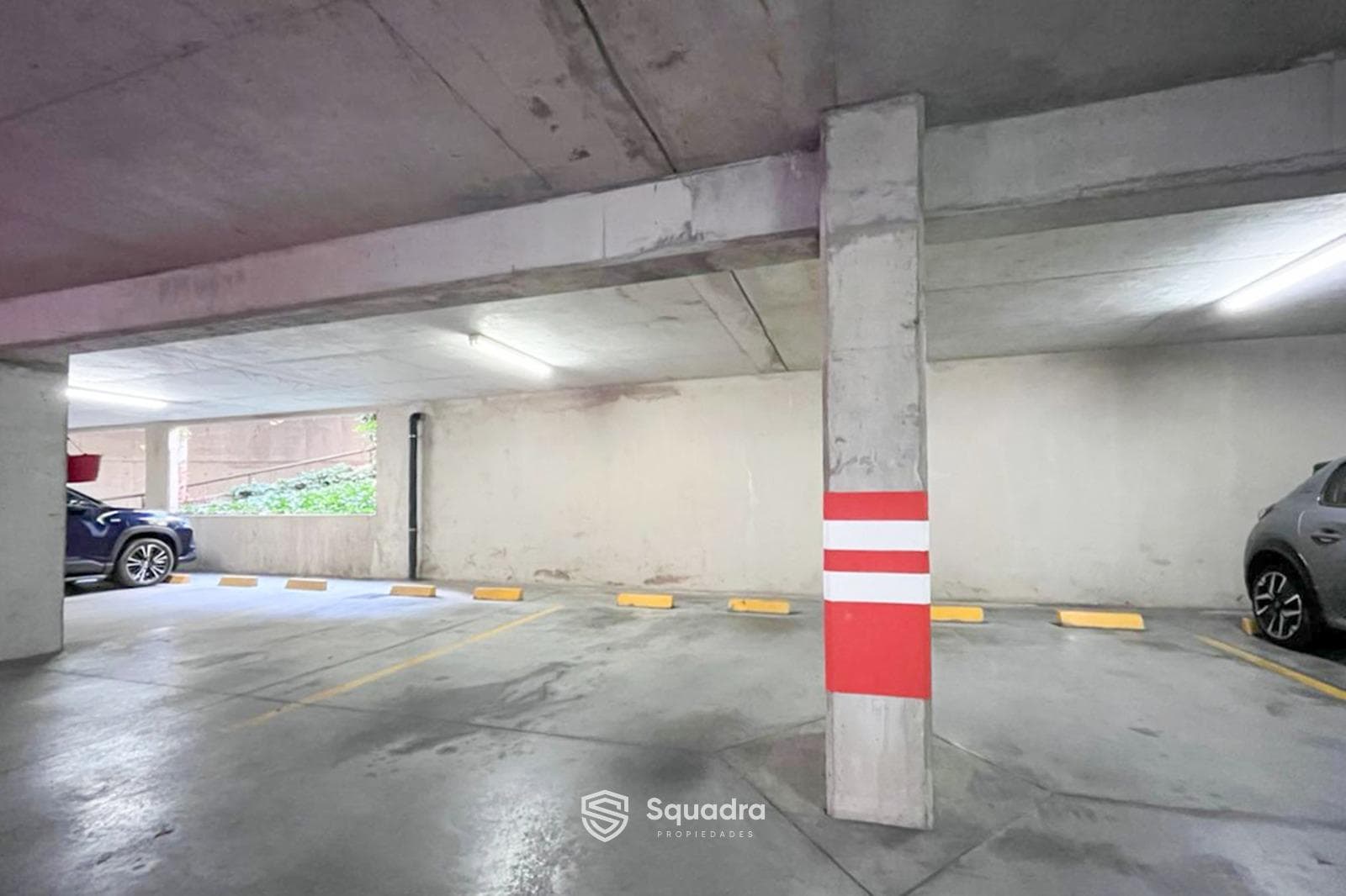 FOR SALE - Covered parking space No. 109 - Condos del Alto 3 neighborhood, Refineria, Rosario.
