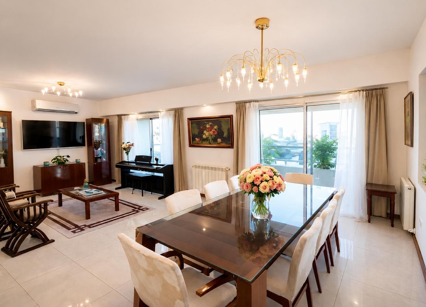 3-Bedroom Apartment for Sale. Large Terrace and Covered Parking Space - Plaza Moreno Area Apartment