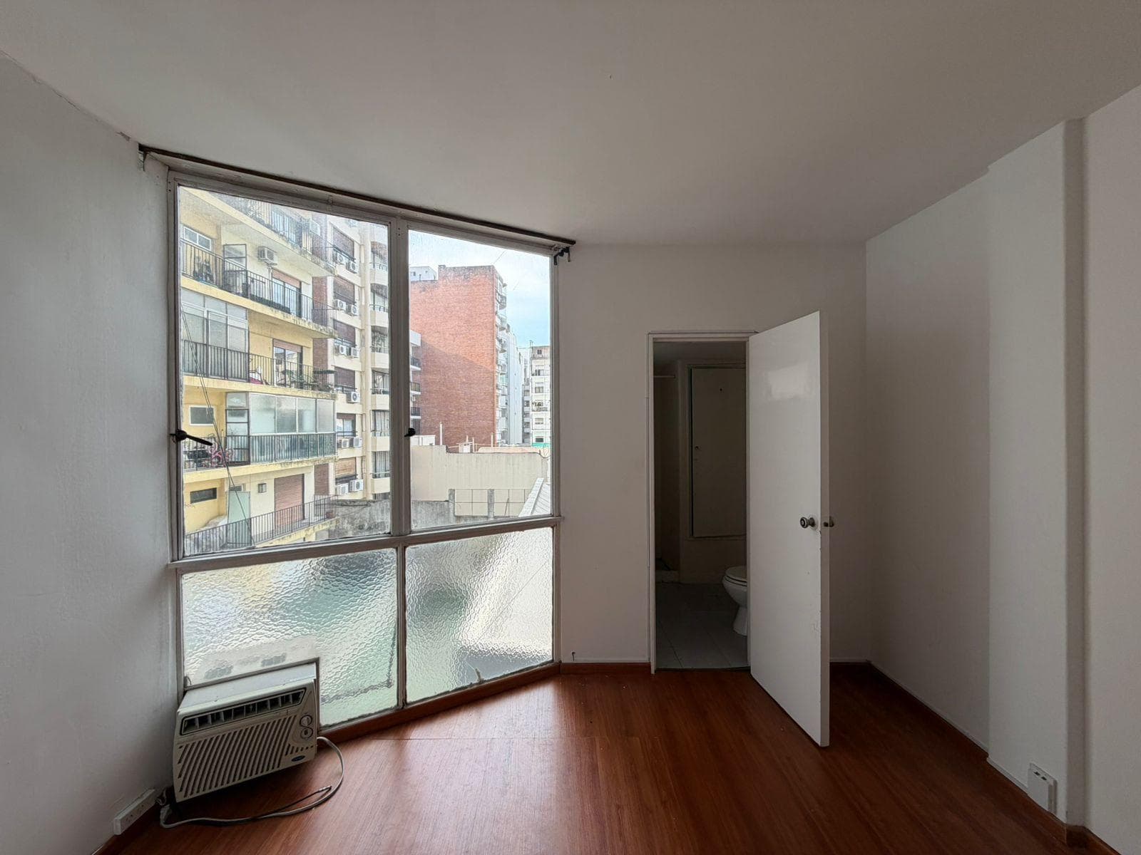 Bright one-room apartment for RENT - RECOLETA