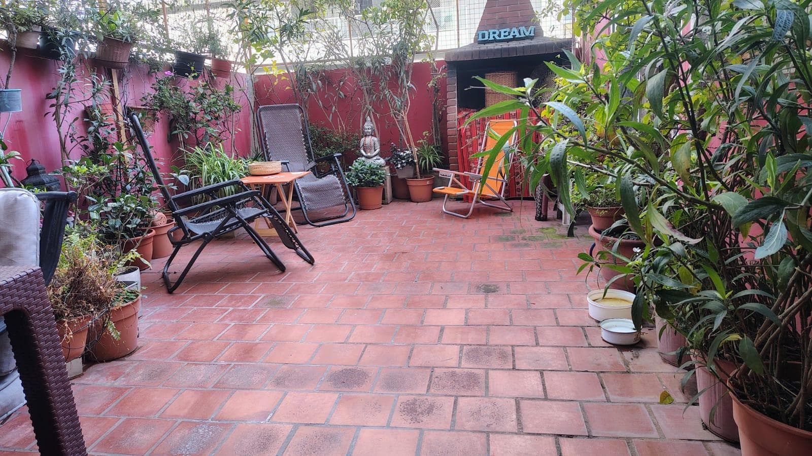 4-ROOM APARTMENT WITH ITS OWN TERRACE AND A SPACIOUS SEPARATE AREA WITH A BATHROOM