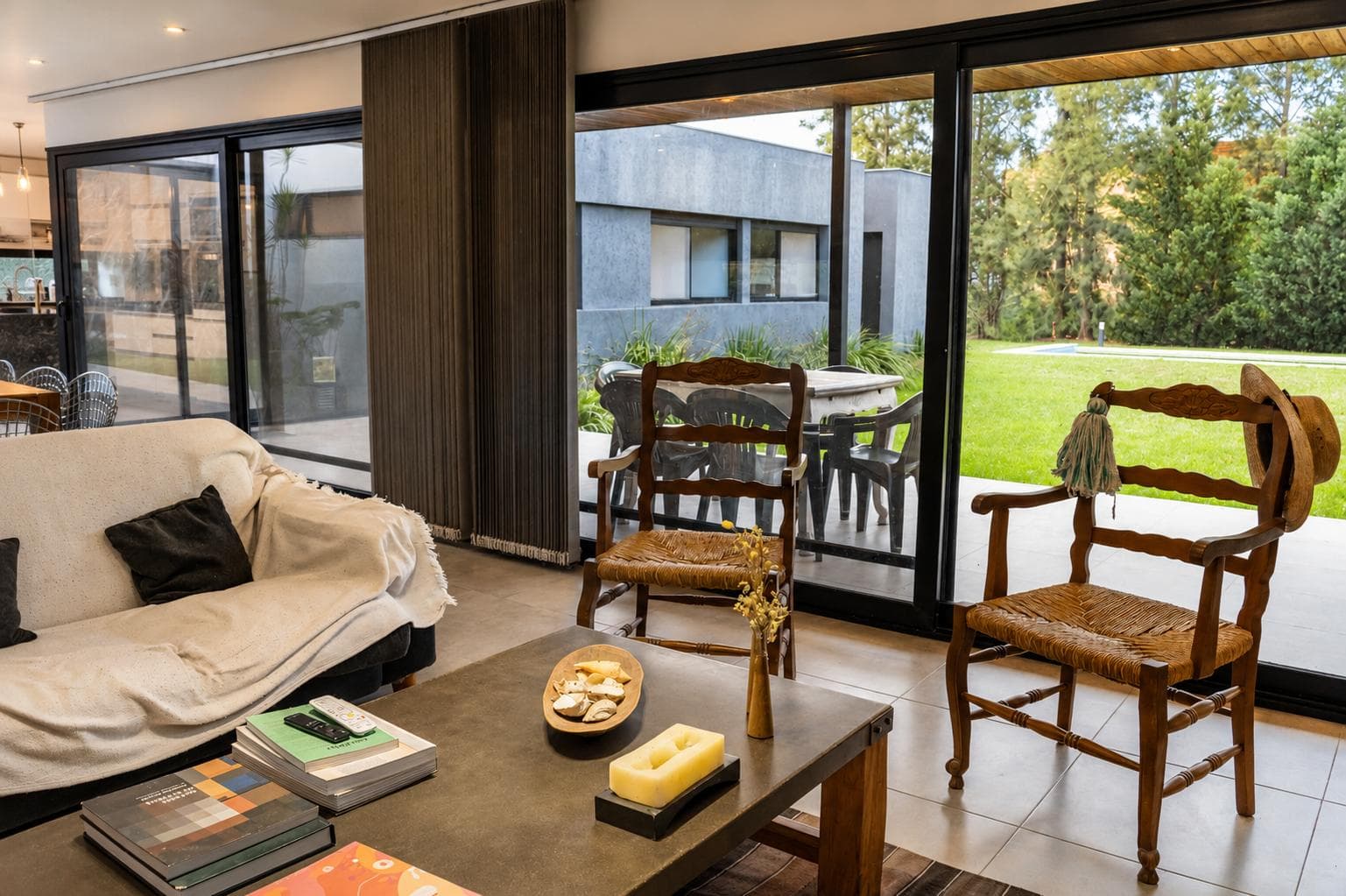 Puerto Roldan House, one story, 3 bedrooms, pool
