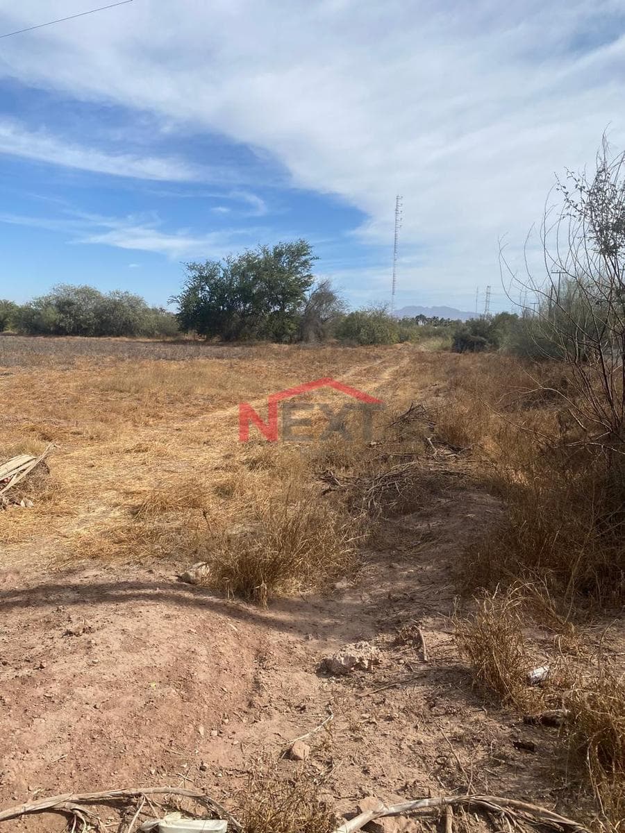 LAND FOR SALE LOCATED ON 100th STREET