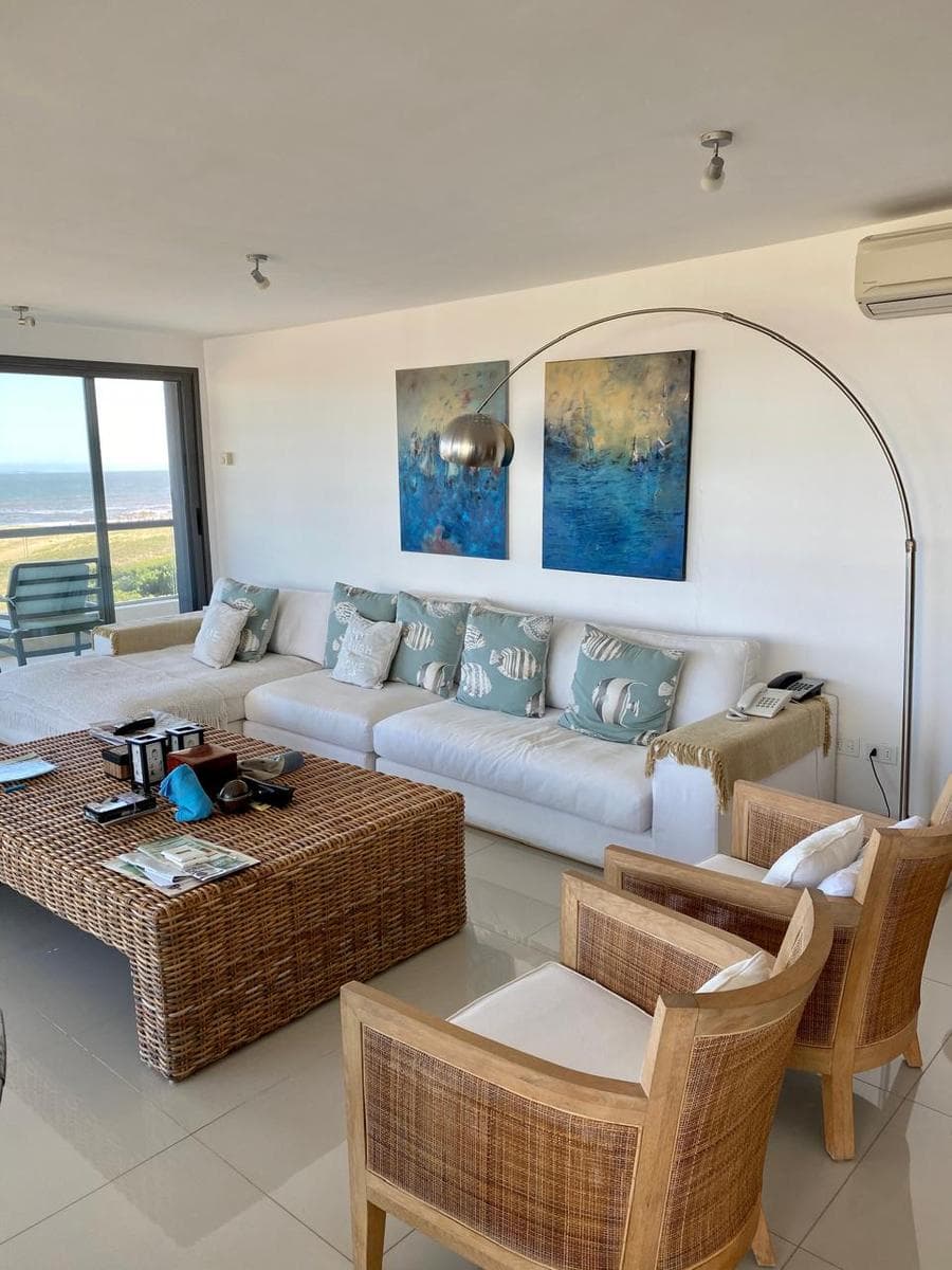 PH Apartment for Short-Term Rent in Blue Bird
