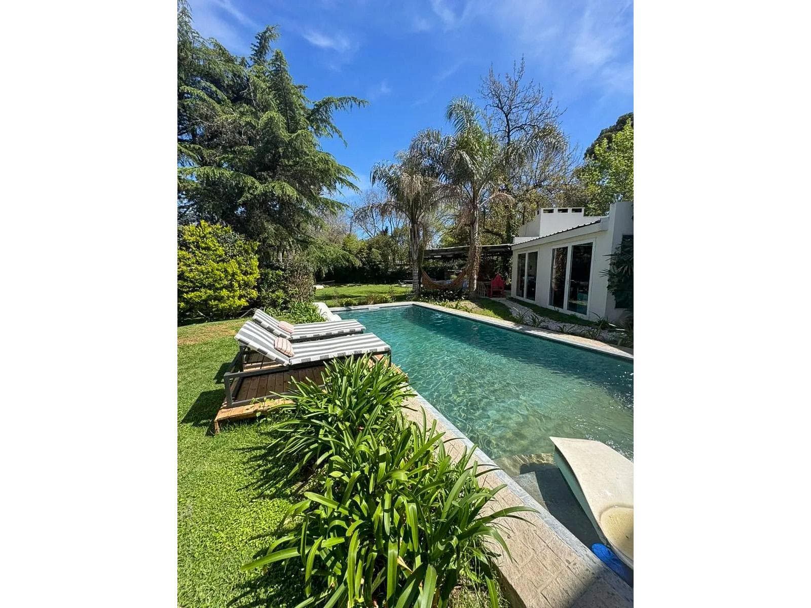 Annual Rental: 6-Bedroom House in the Barrio Golf Club Argentino neighborhood of Pilar