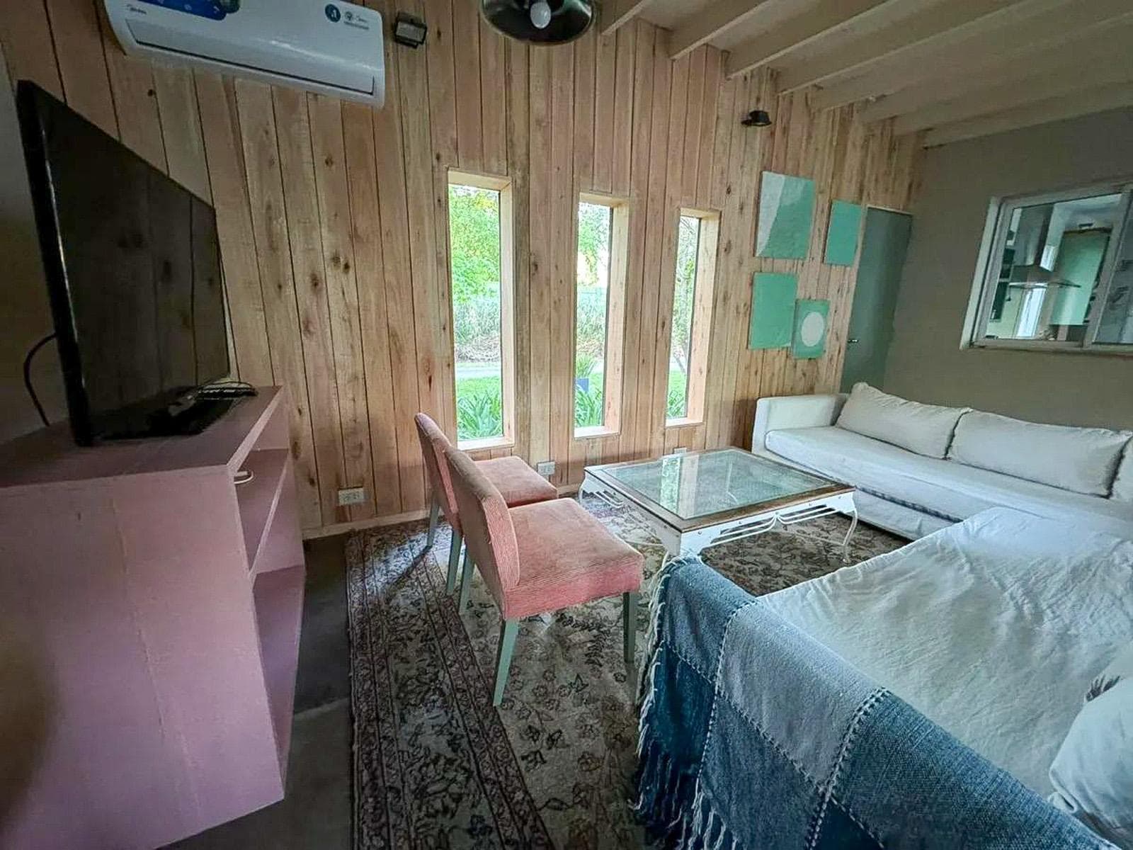 Annual Rental: 6-Bedroom House in the Barrio Golf Club Argentino neighborhood of Pilar