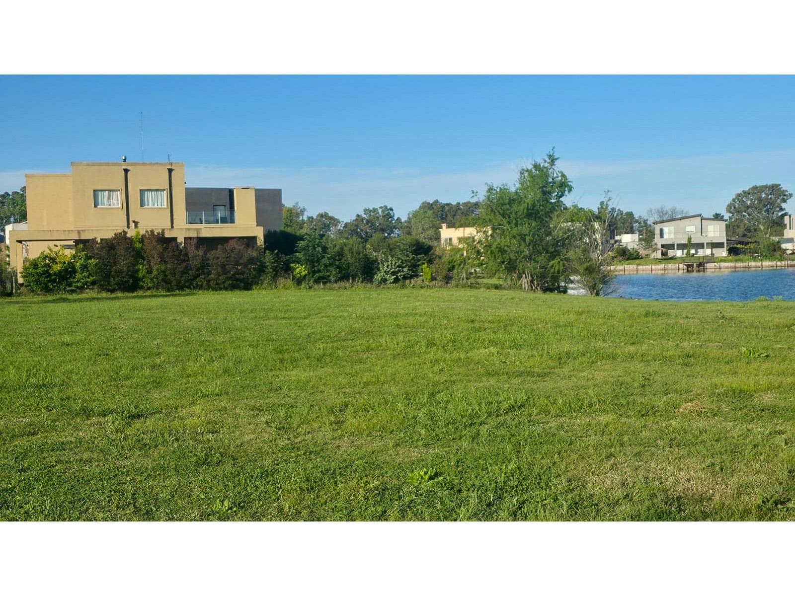 700-square-meter Lot for Sale in La Laguna, Santa Isabel 2 Neighborhood, Ing. Maschwitz Escobar