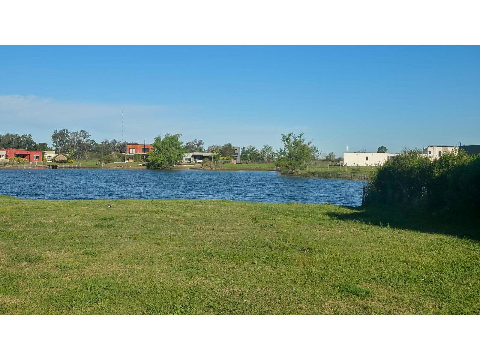 700-square-meter Lot for Sale in La Laguna, Santa Isabel 2 Neighborhood, Ing. Maschwitz Escobar