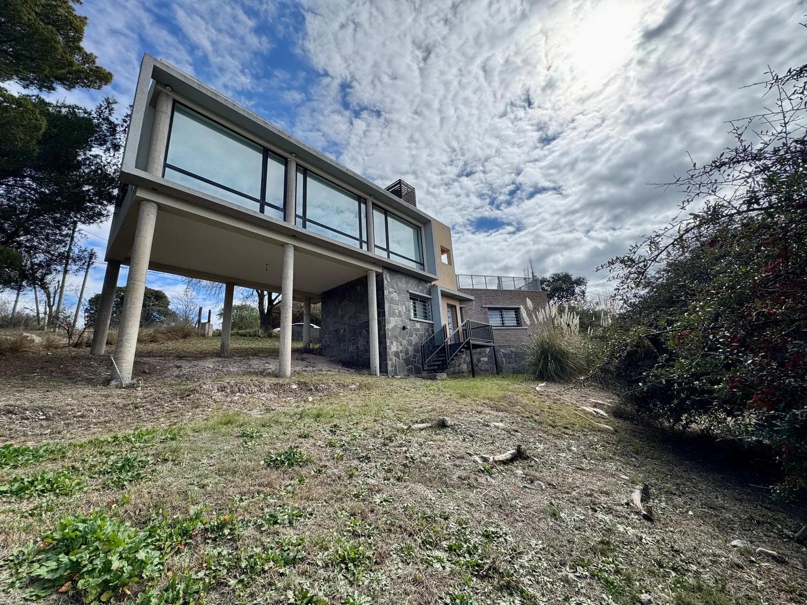 HOUSE FOR SALE: VILLA WITH GARDEN, 2 BEDROOMS, SWIMMING POOL