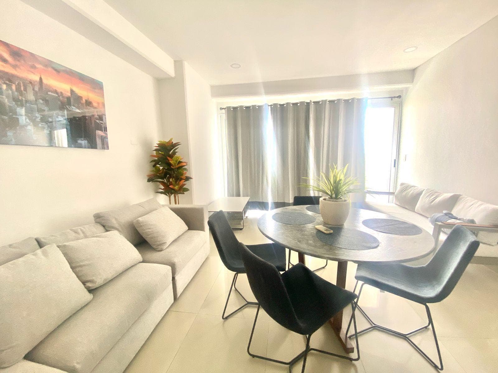 APARTMENT ON MALECON AMERICAS