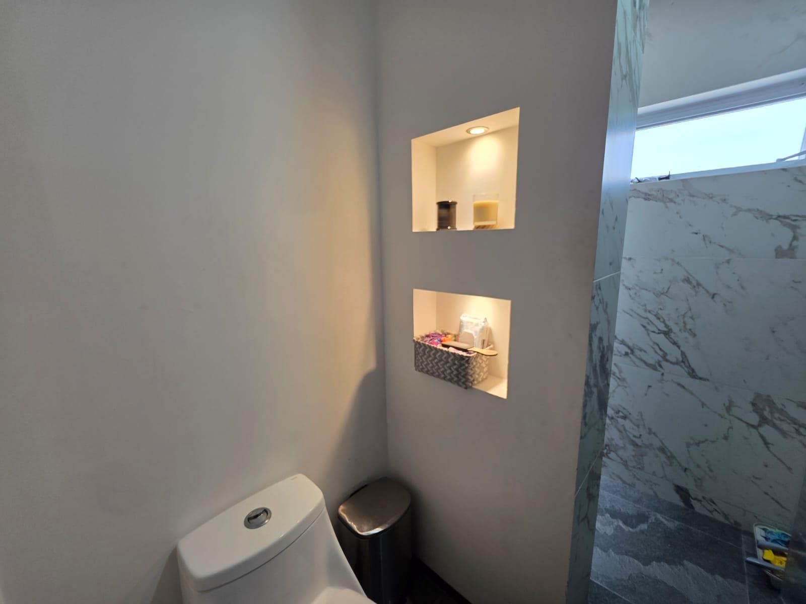 HOUSE FOR SALE IN PUNTARENA, CELAYA