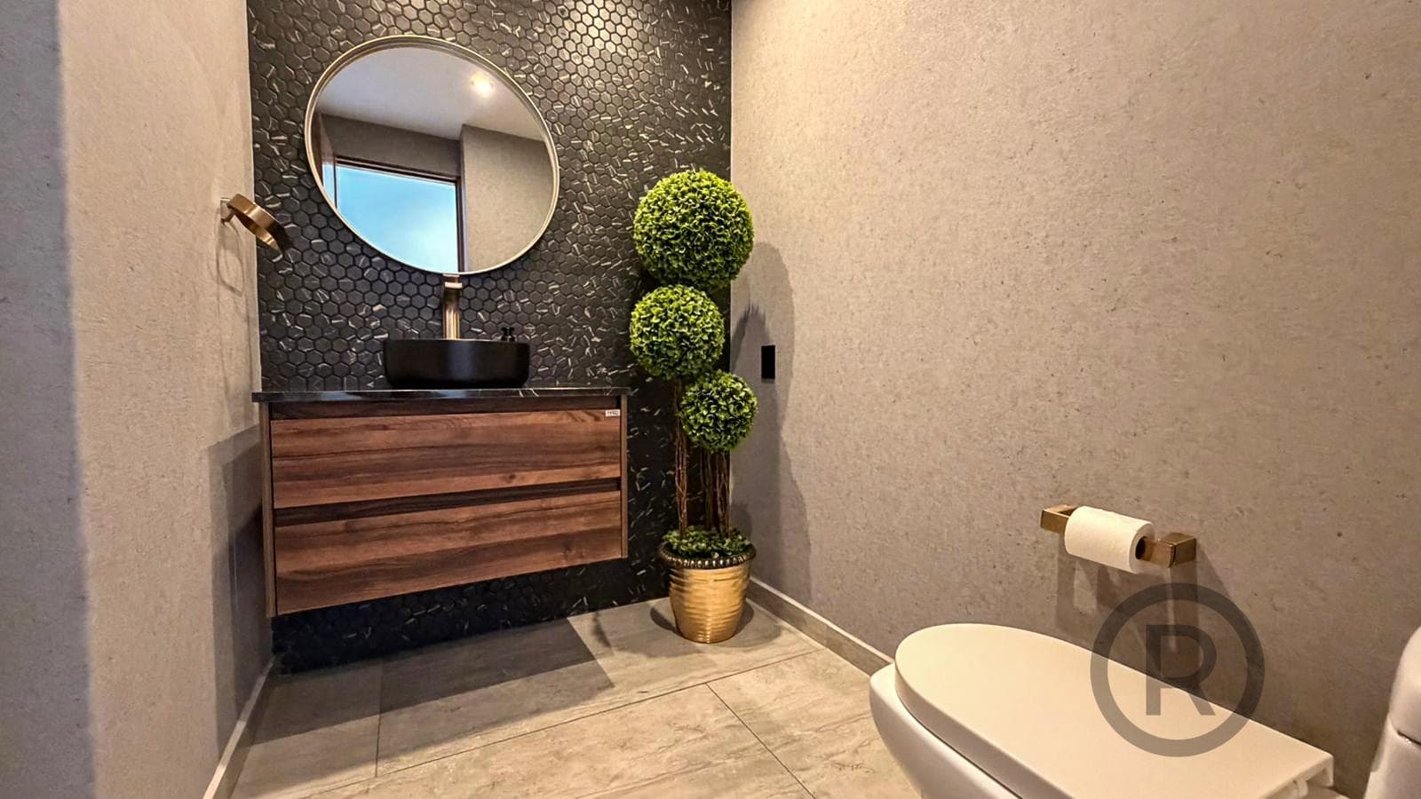 Renovated apartment in the Aquario residential complex