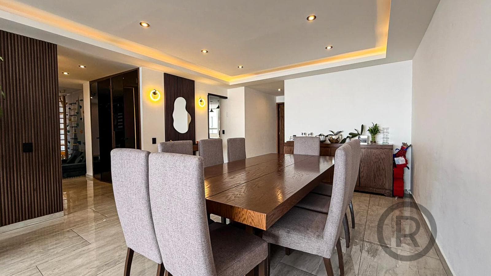 Renovated apartment in the Aquario residential complex