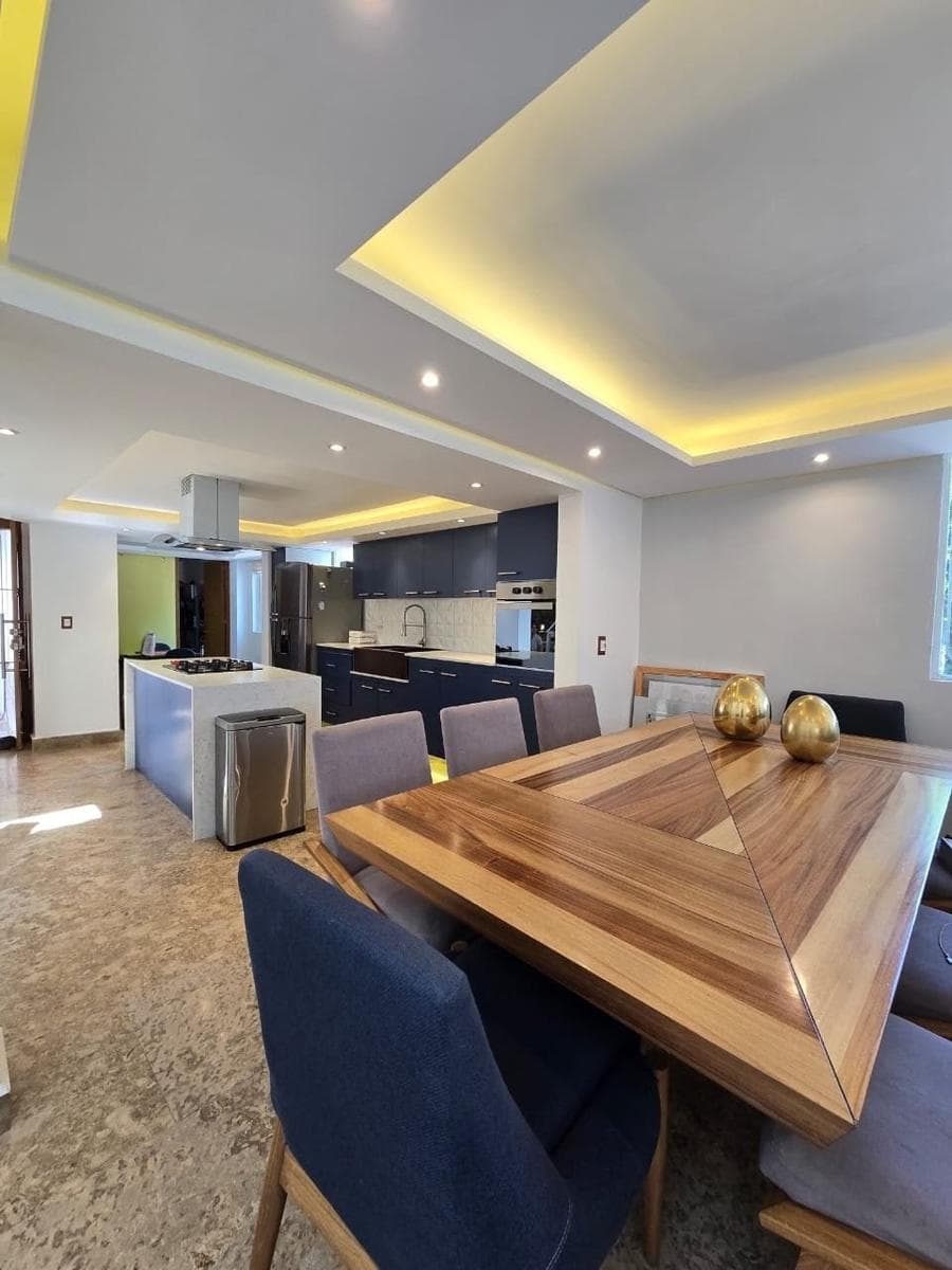 House for Sale with a Spectacular Roof Garden in Lomas Quebradas