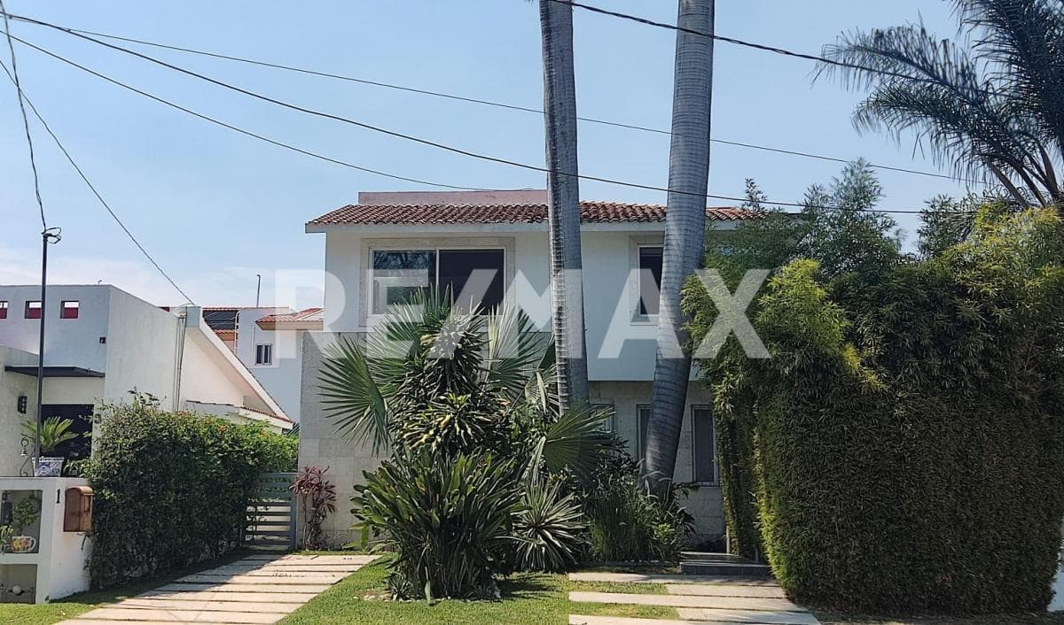 House for Sale in Morelos, Lomas de Cocoyoc Subdivision