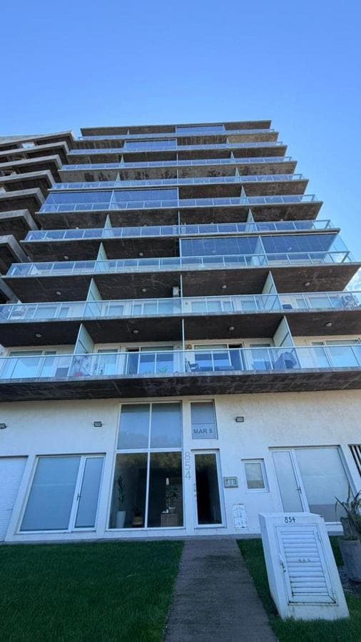 Beachfront apartment for sale in excellent condition, Monte Hermoso