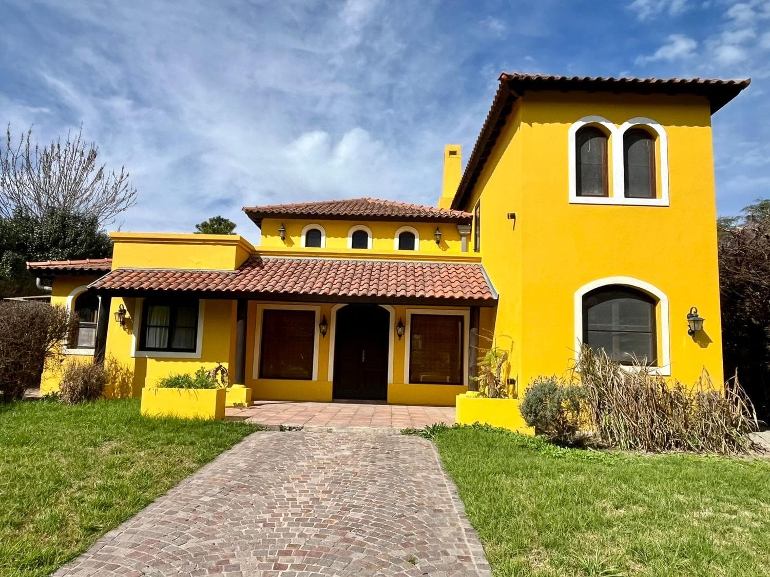 House for Sale in La Celina, Ingeniero Maschwitz—1,000-meter lot with a pool.