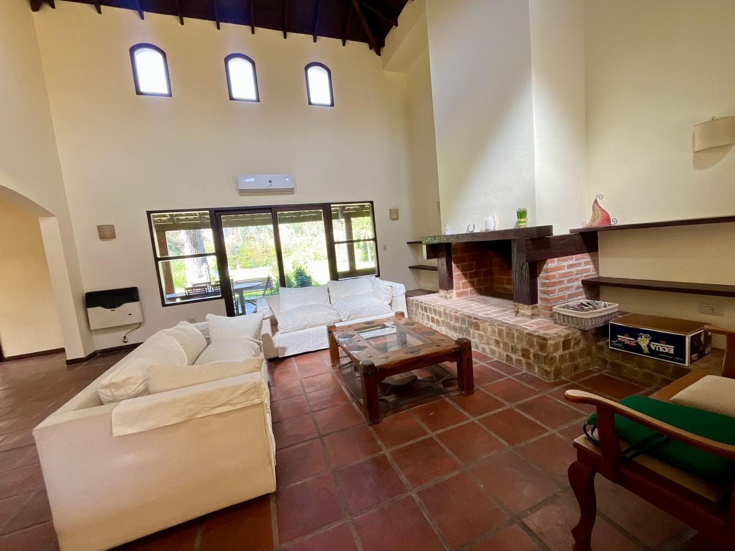 House for Sale in La Celina, Ingeniero Maschwitz—1,000-meter lot with a pool.