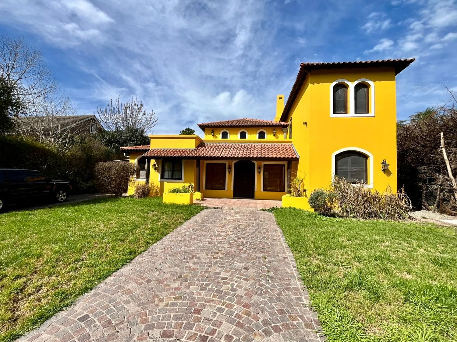 House for Sale in La Celina, Ingeniero Maschwitz—1,000-meter lot with a pool.