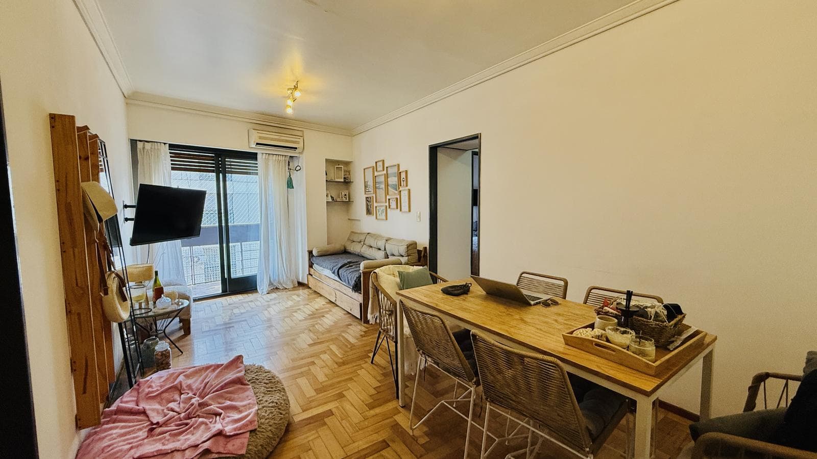 3-Bedroom Apartment for Sale in Recoleta