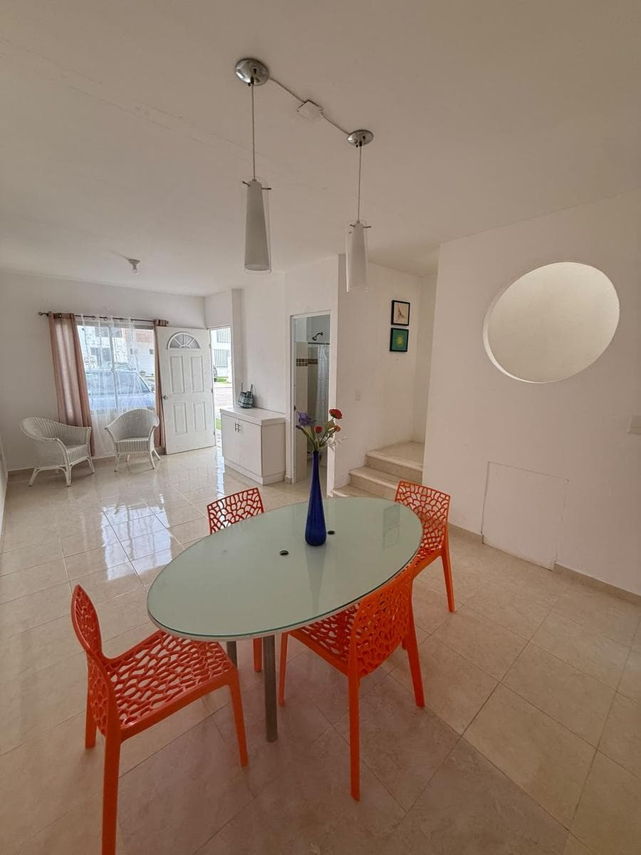 House with a pool and a bedroom on the ground floor in a gated community | Cancún