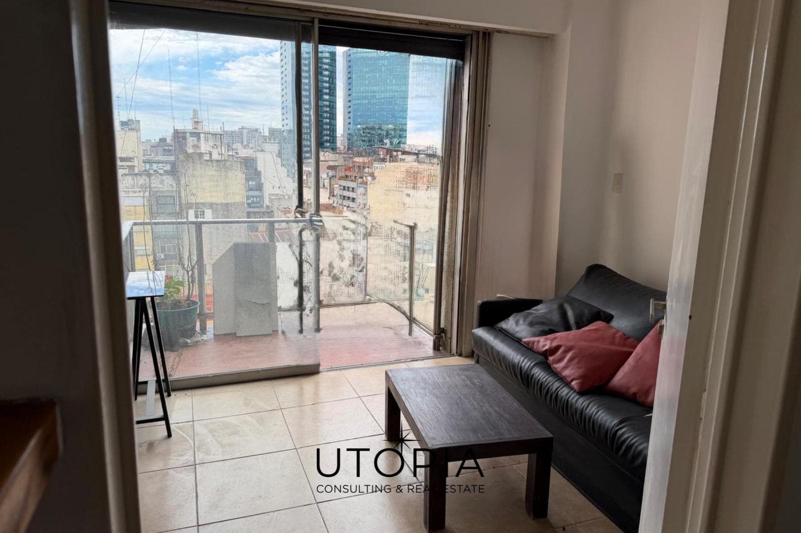 2-ROOM APARTMENT FOR SALE IN MICROCENTRO
