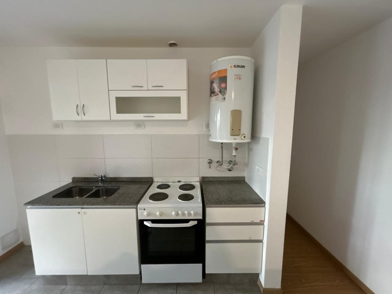 Apartment for Rent in the Palos Verdes Country Club Neighborhood