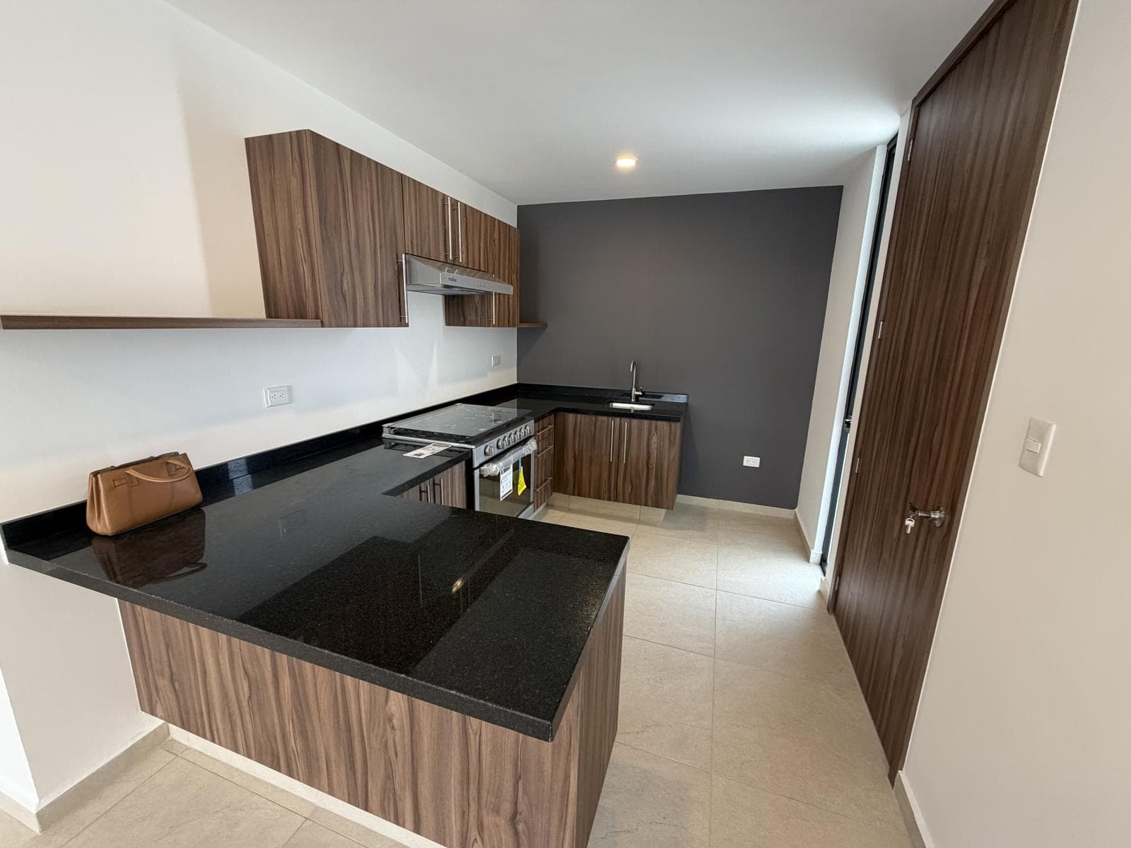 Apartment for Rent in Cumbres La Paz