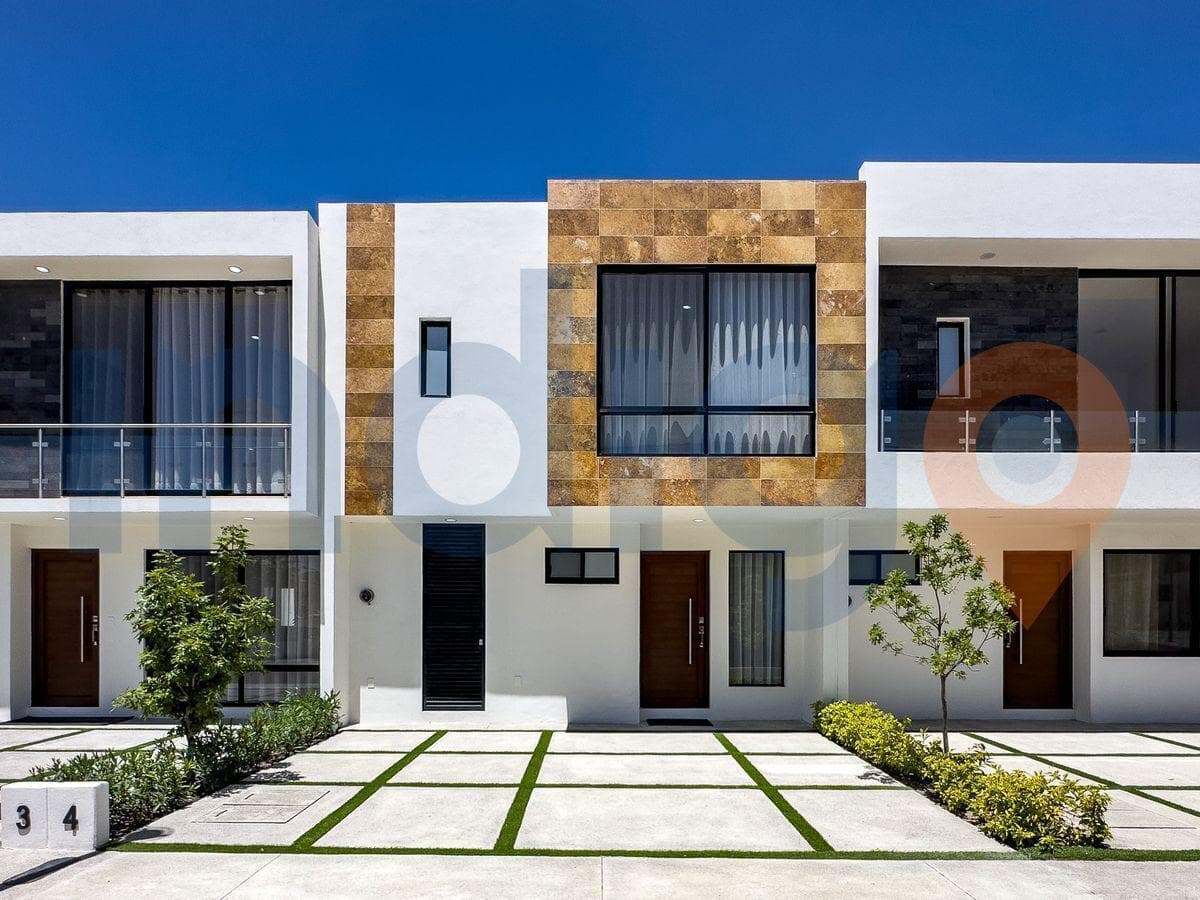 House for Sale in Los Robles Juriquilla in San Isidro Juriquilla (Encino)