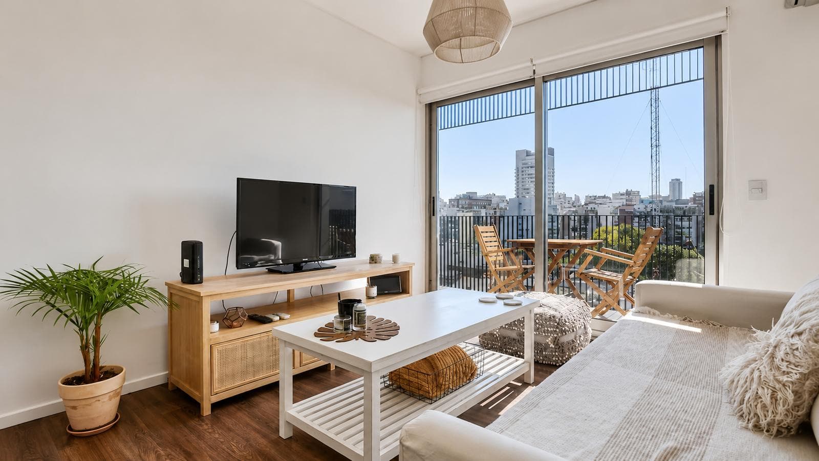 FURNISHED 2-BEDROOM APARTMENT FOR RENT WITH GARAGE – DORREGO NEIGHBORHOOD, PALERMO