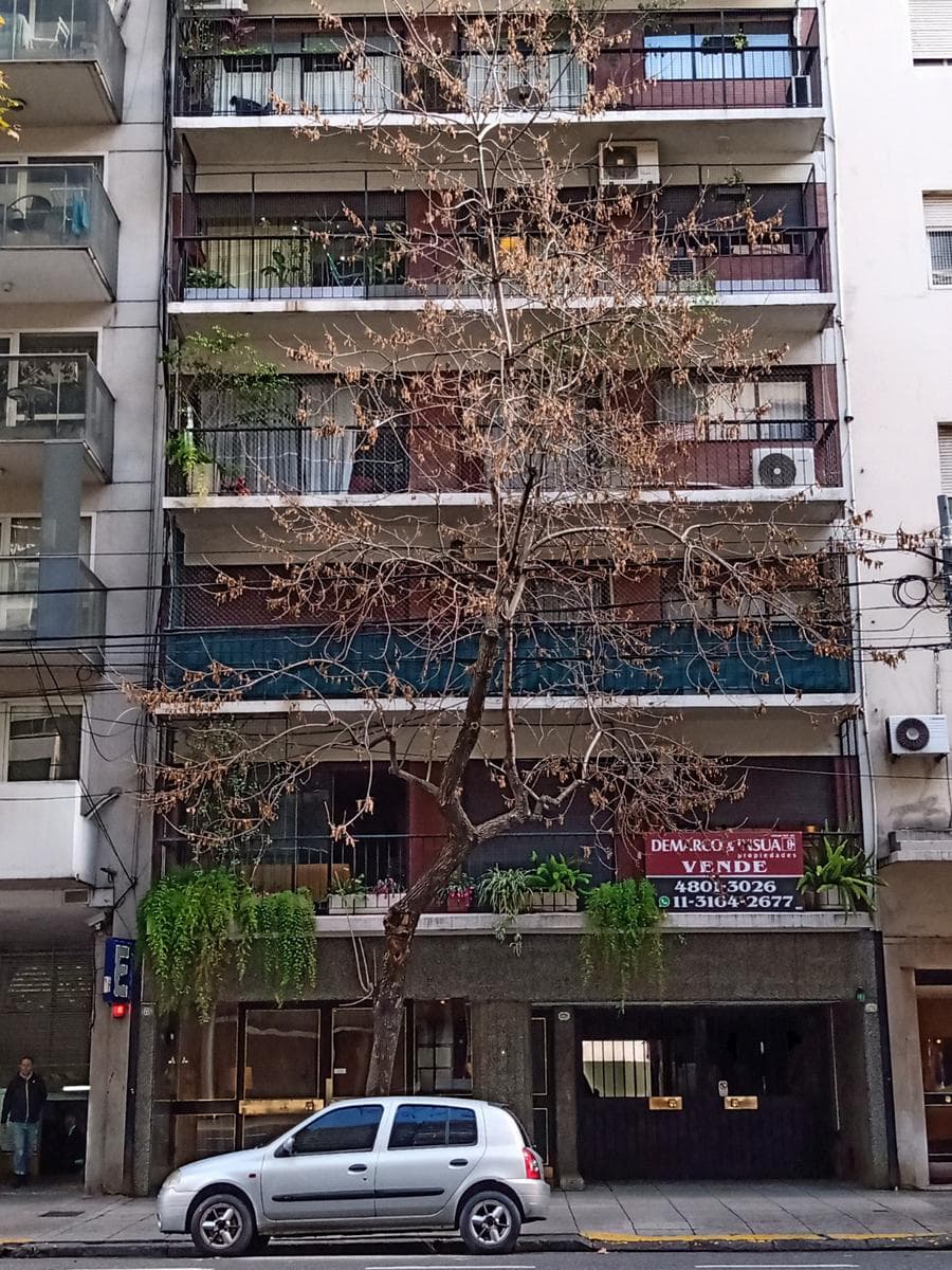 Apartment for Sale in Barrio Norte: 4 Rooms, Utility Room, Office, Garage