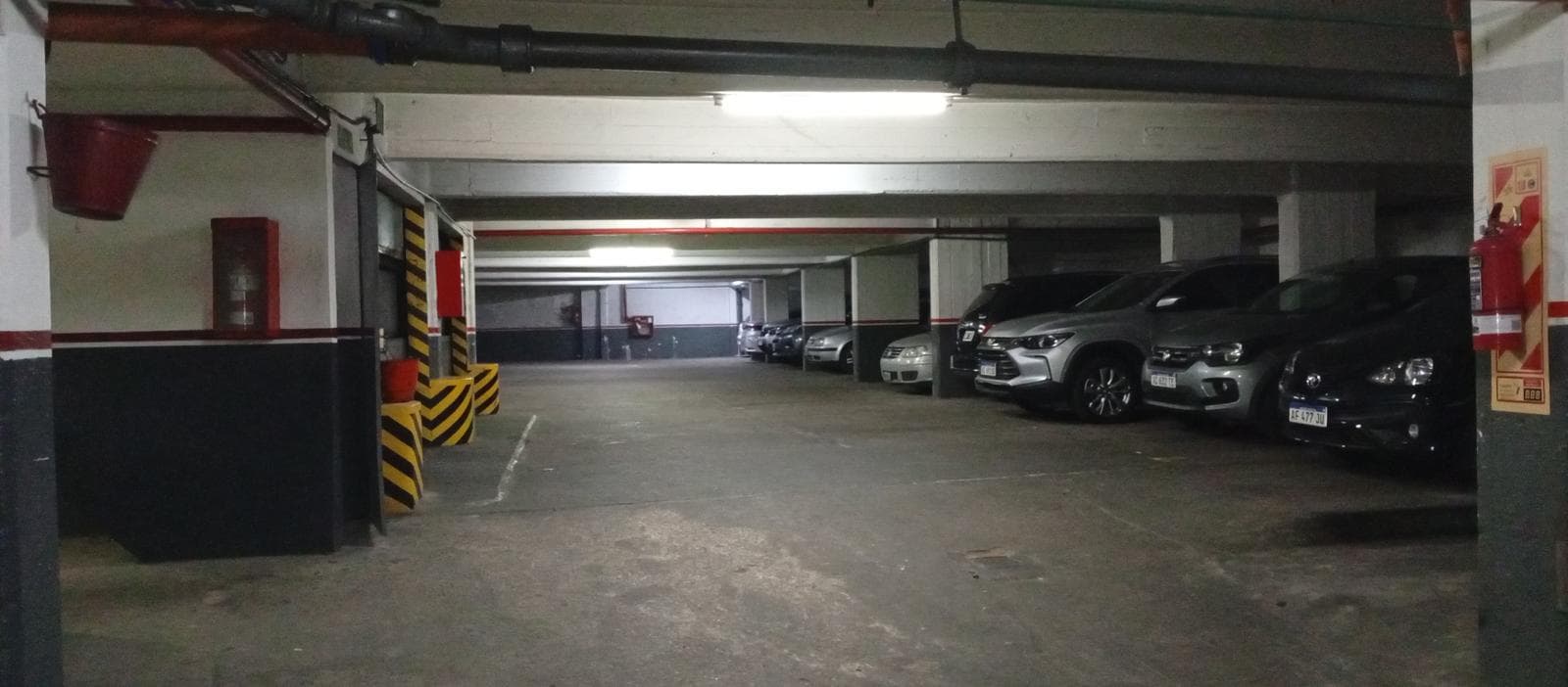 GARAGE FOR SALE – CABALLITO – 10 M² – 24-HOUR SECURITY