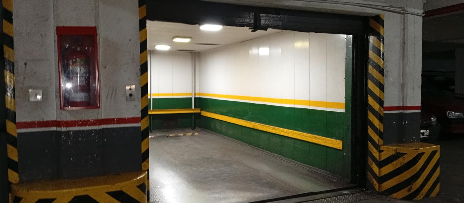 GARAGE FOR SALE – CABALLITO – 10 M² – 24-HOUR SECURITY