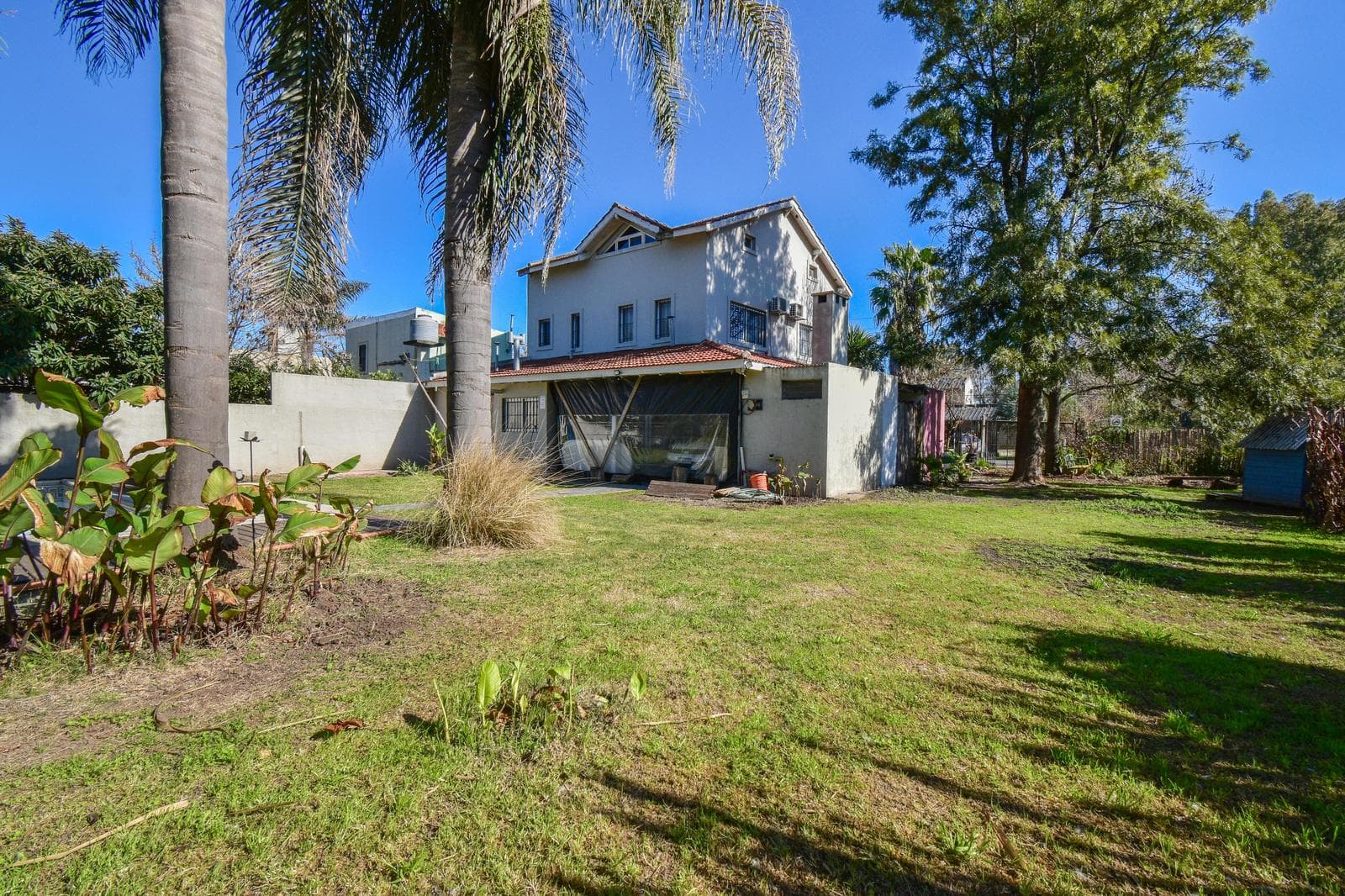 HOUSE FOR SALE IN PILAR