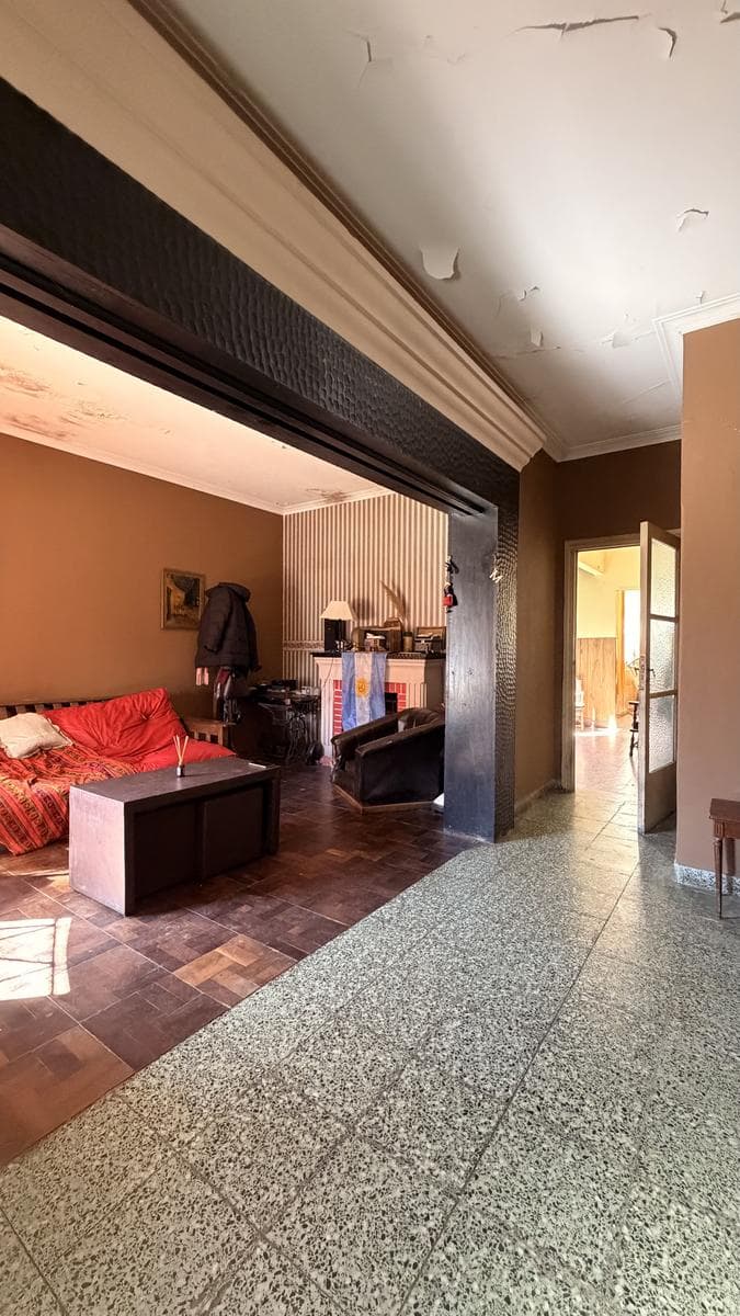 Three-bedroom house in need of renovation at 59 between 19th and 20th Streets in La Plata