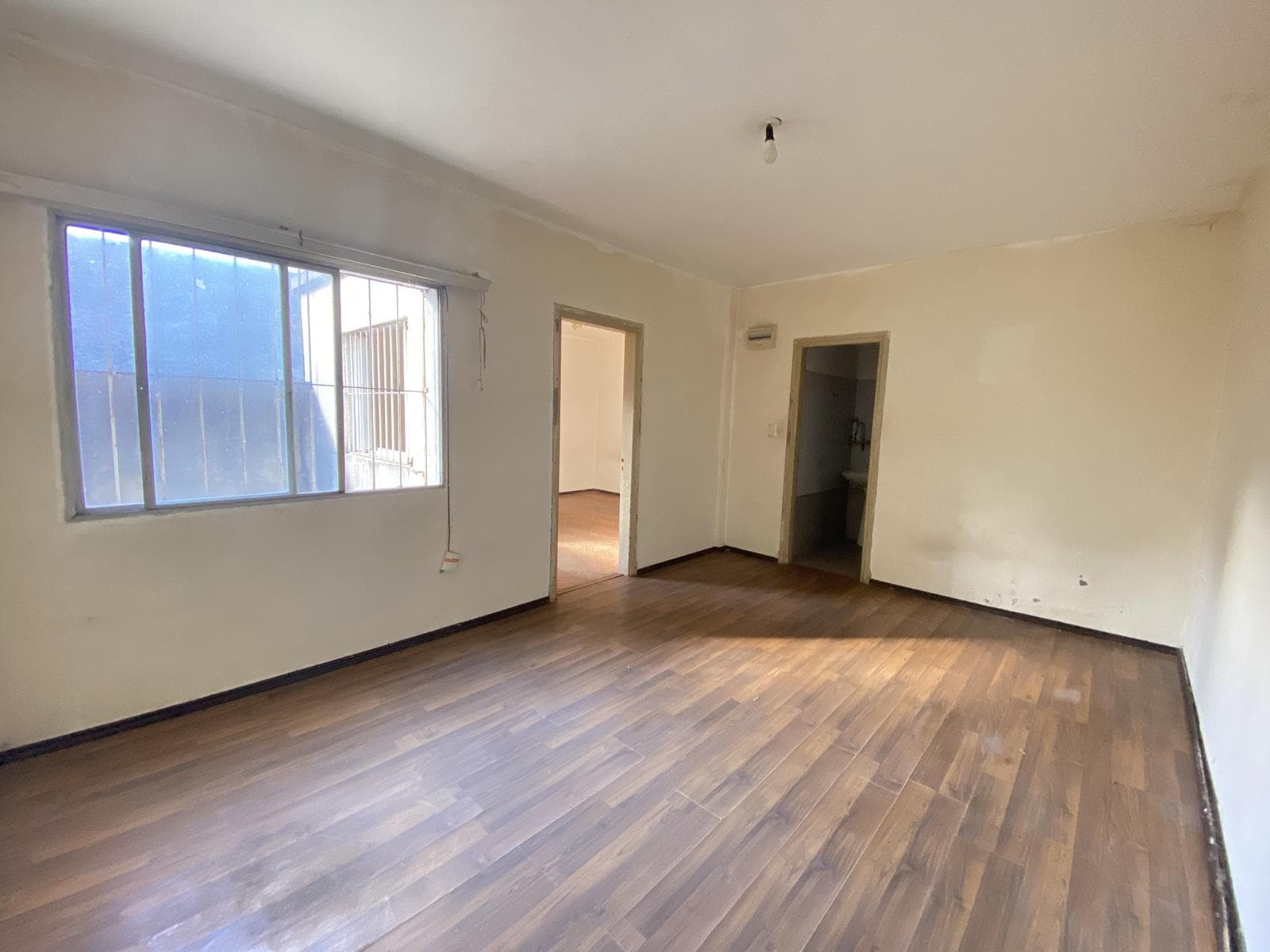1-Bedroom Apartment for Sale, with Separate Kitchen, in the La Comercial Area