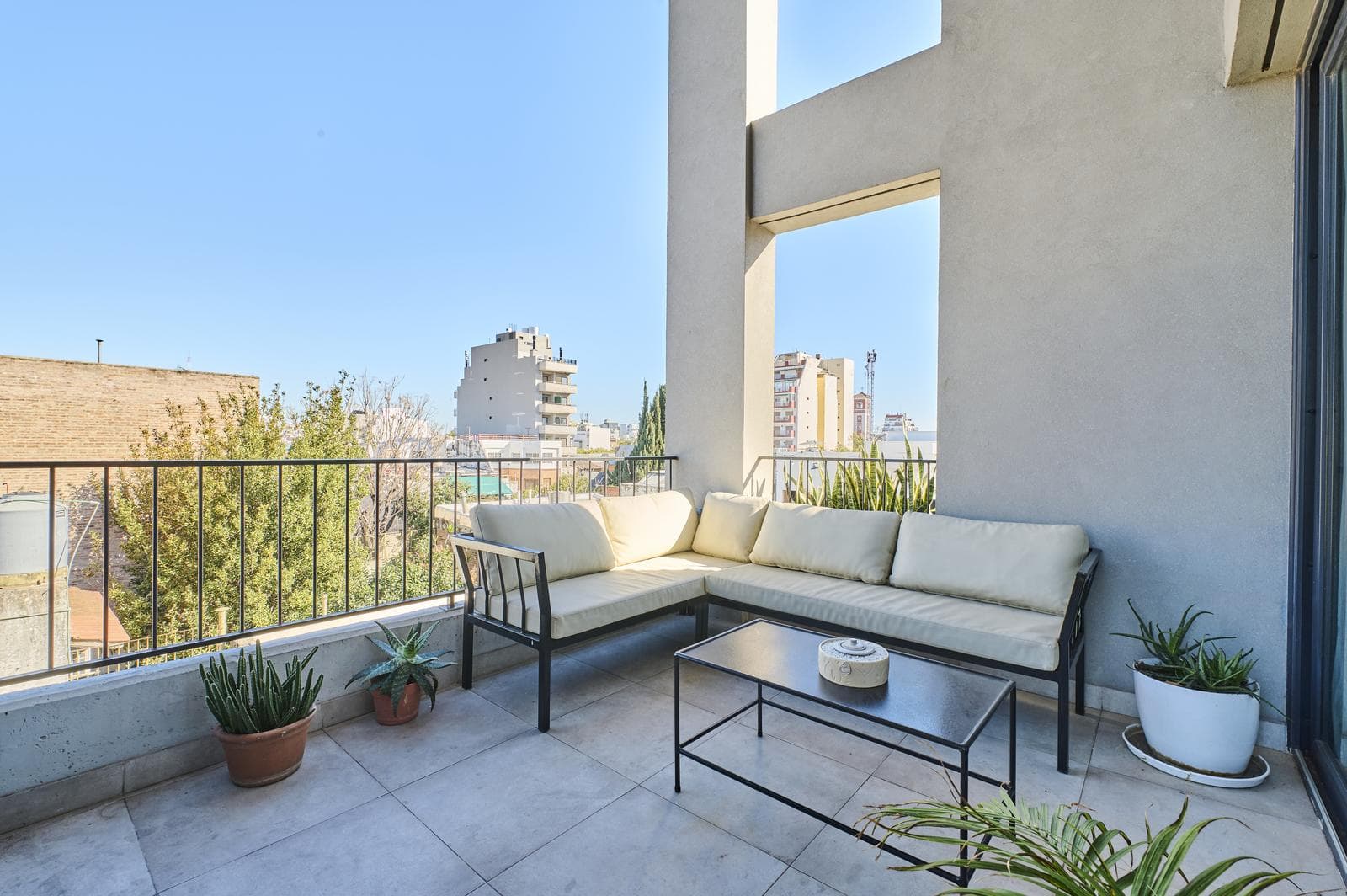 3-Bedroom, 4-Room Duplex Apartment for Sale with a Terrace and Open View in Villa Ortuzar