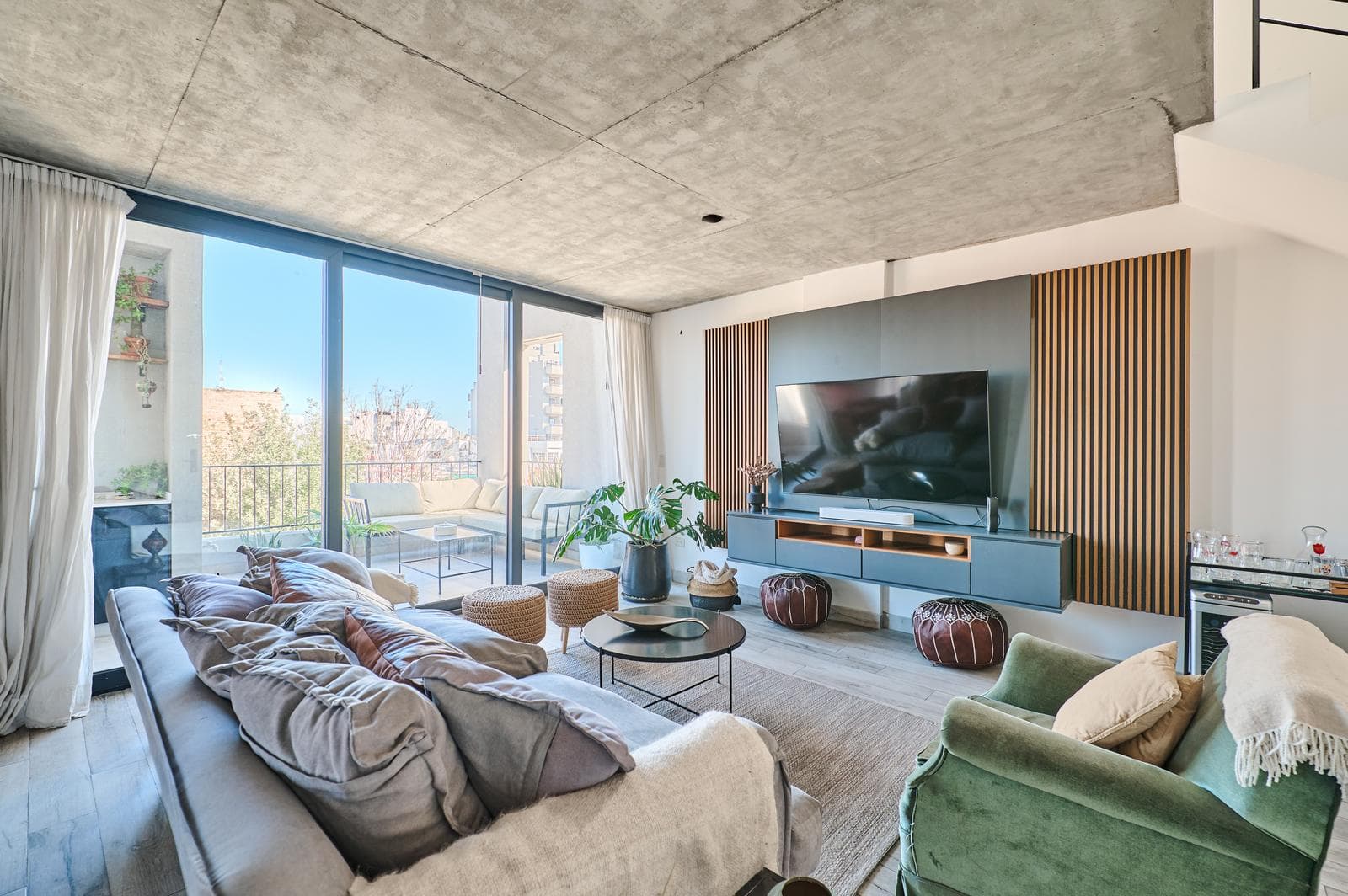 3-Bedroom, 4-Room Duplex Apartment for Sale with a Terrace and Open View in Villa Ortuzar
