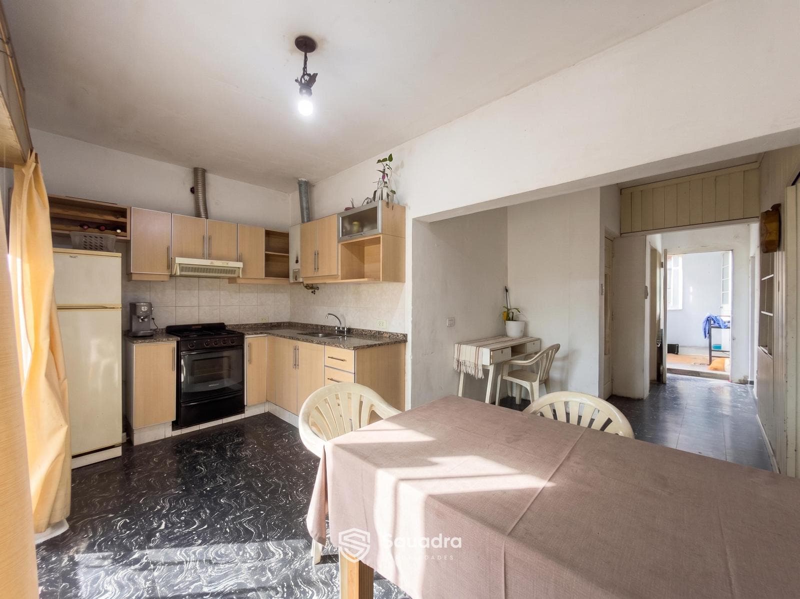 FOR SALE - 2-bedroom apartment with a wraparound balcony - Alberdi neighborhood, Rosario - QUALIFIES FOR A MORTGAGE.