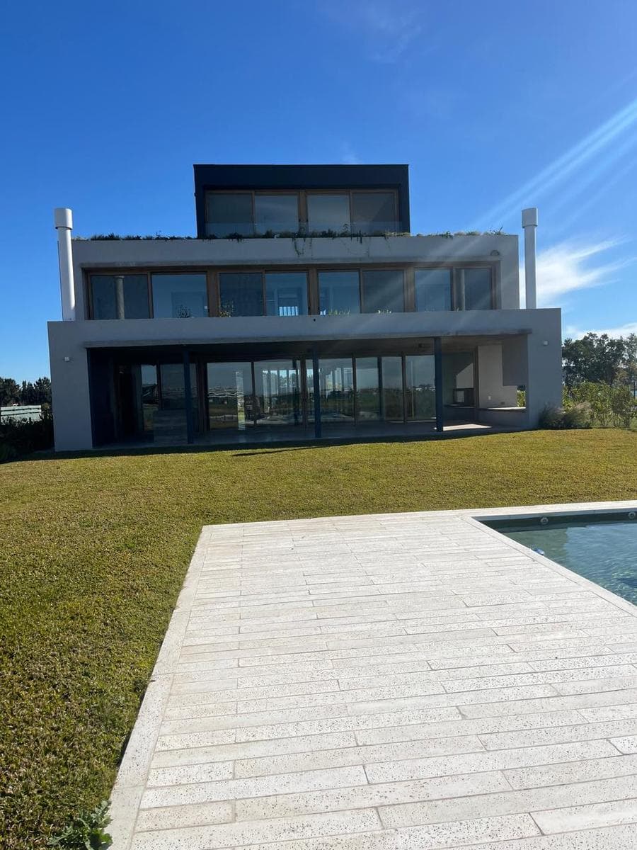 Casa Venta Nordelta a Estrenar los Puentes