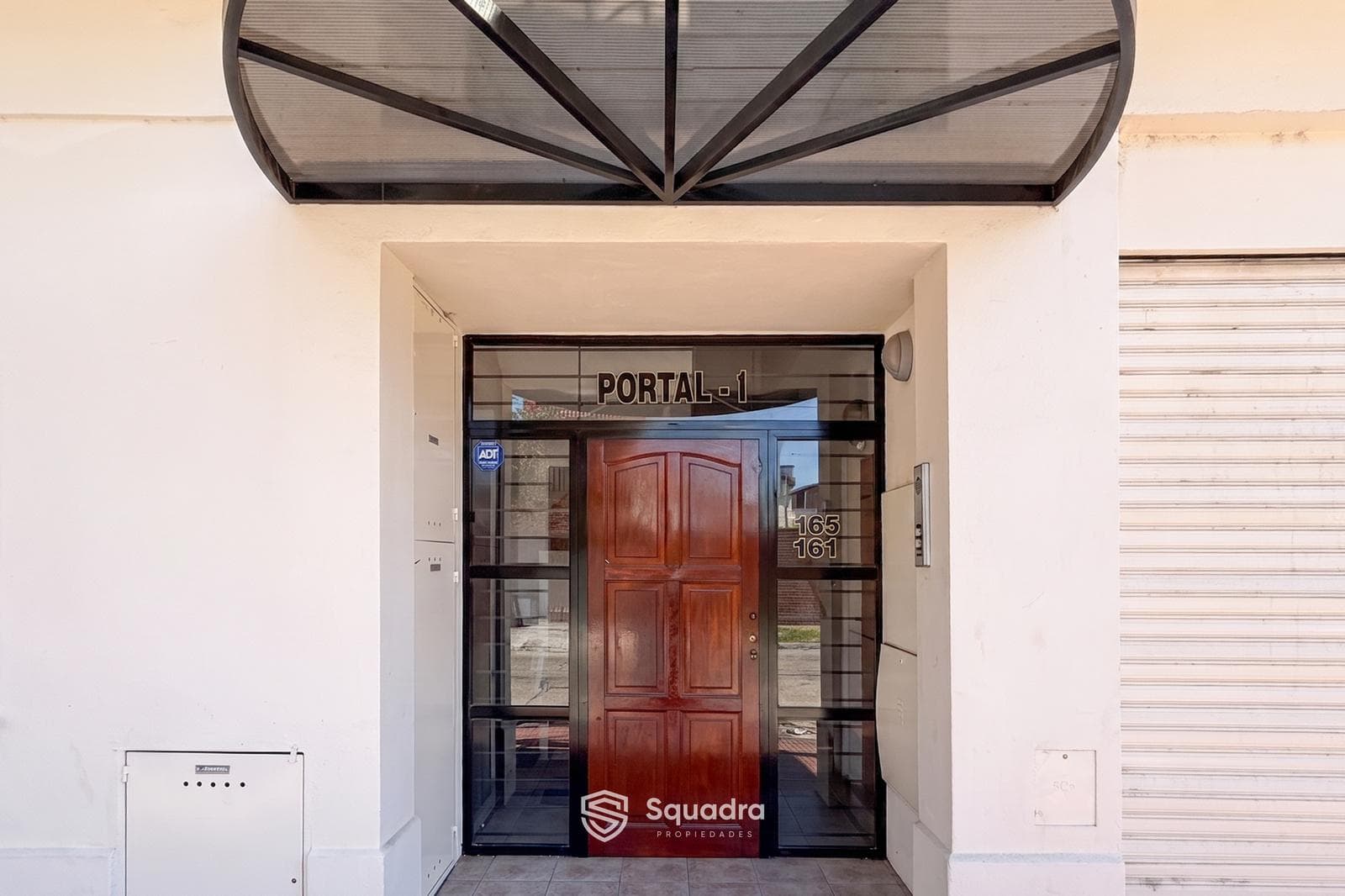 FOR SALE - 1-bedroom apartment with patio and barbecue area - Sarmiento, Rosario - QUALIFIES FOR MORTGAGE.