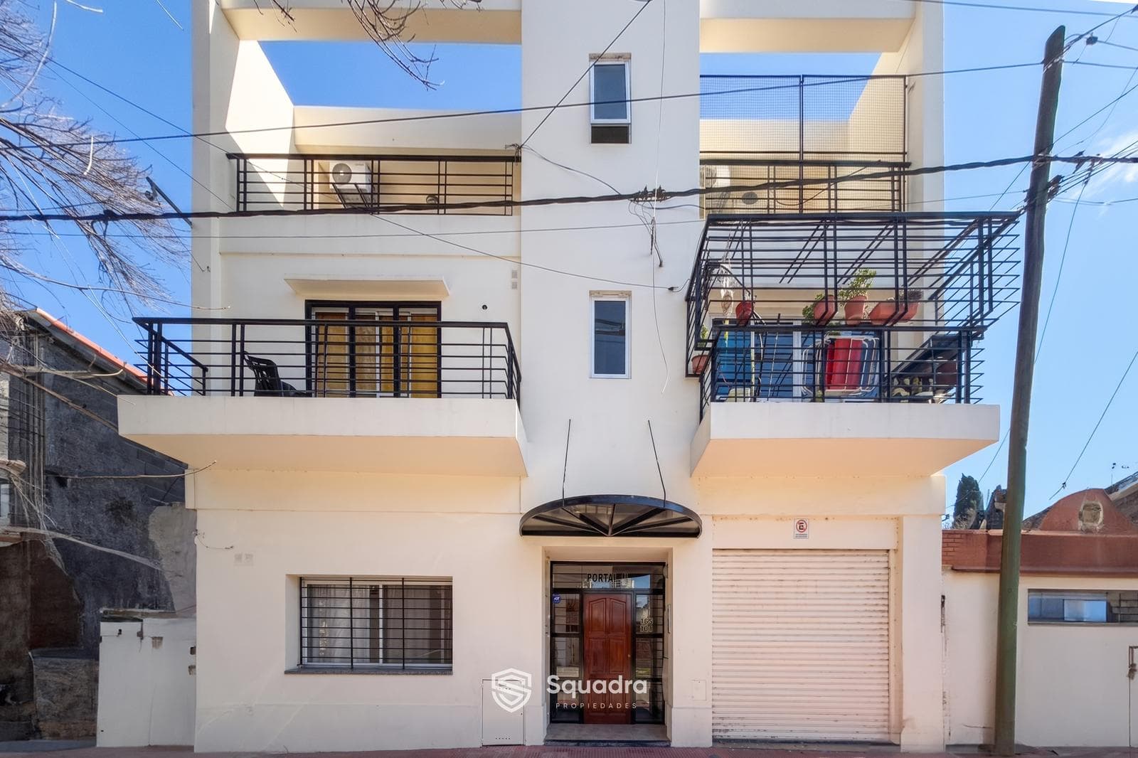 FOR SALE - 1-bedroom apartment with patio and barbecue area - Sarmiento, Rosario - QUALIFIES FOR MORTGAGE.