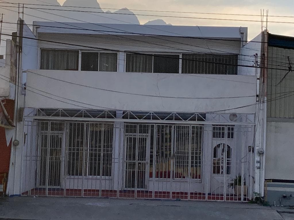 COMMERCIAL BUILDING RENTAL IN COL. MITRAS NORTE