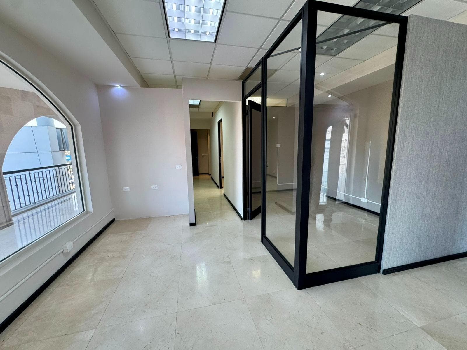 COMMERCIAL SPACE FOR RENT IN SAN JERONIMO